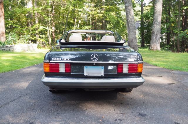 1985 Black Mercedes-Benz 500-Series Convertible