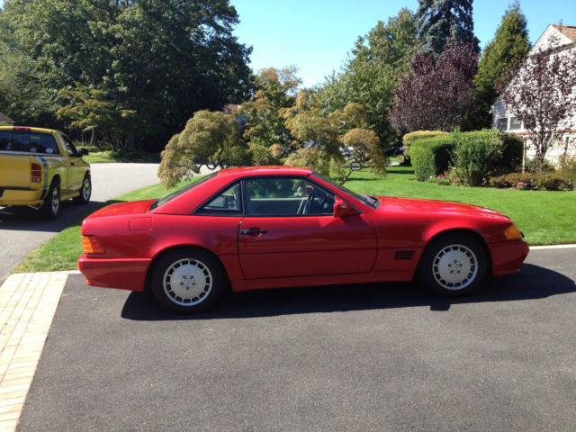 1985 Blue Mercedes-Benz 500-Series Coupe