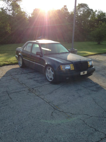 1993 Gray Mercedes-Benz 500-Series Sedan