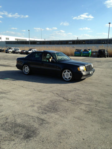 1993 Gray Mercedes-Benz 500-Series Sedan