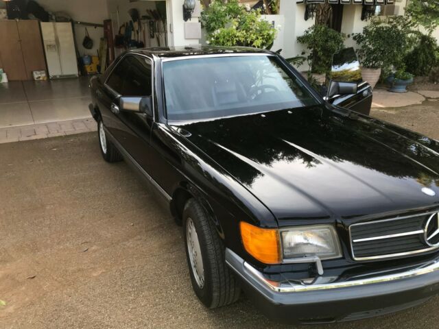 1989 Black Mercedes-Benz 500-Series Coupe