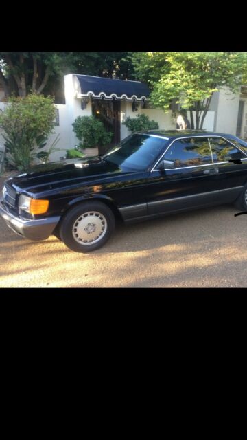 1989 Black Mercedes-Benz 500-Series Coupe