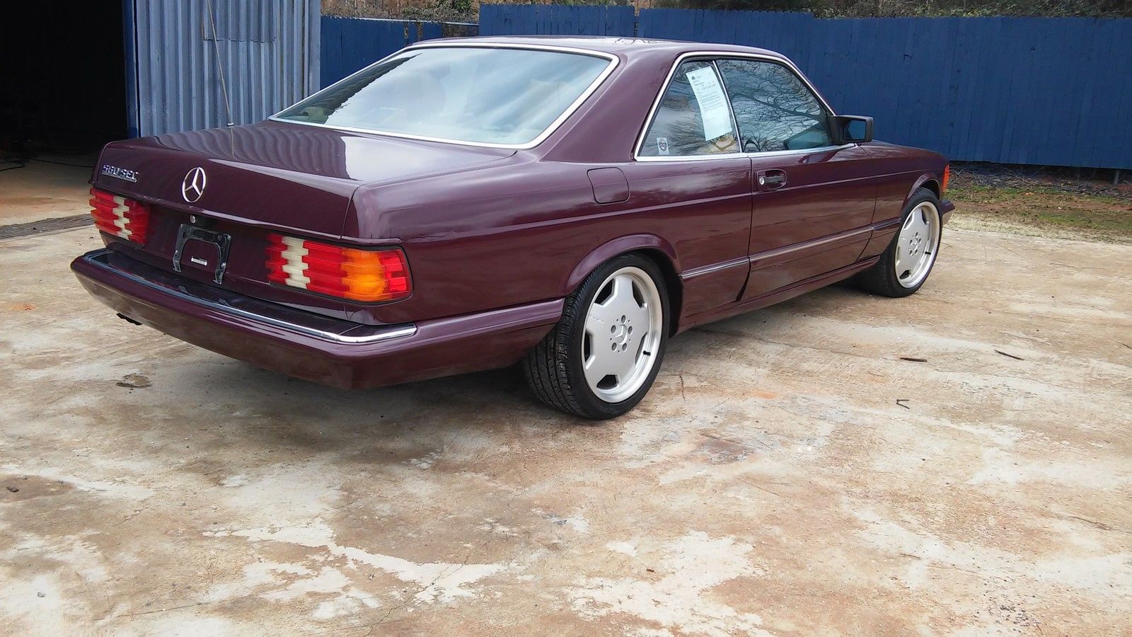 1990 Burgundy Mercedes-Benz 500-Series Coupe