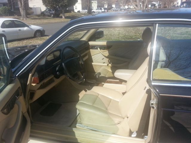 1990 Black Mercedes-Benz S-Class Coupe