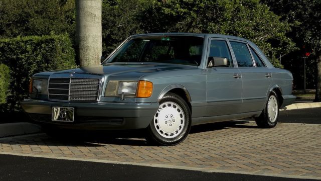 1986 Silver Blue Mercedes-Benz S-Class