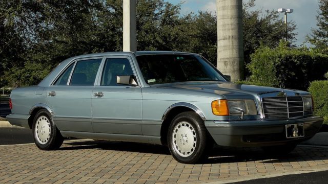 1986 Silver Blue Mercedes-Benz S-Class