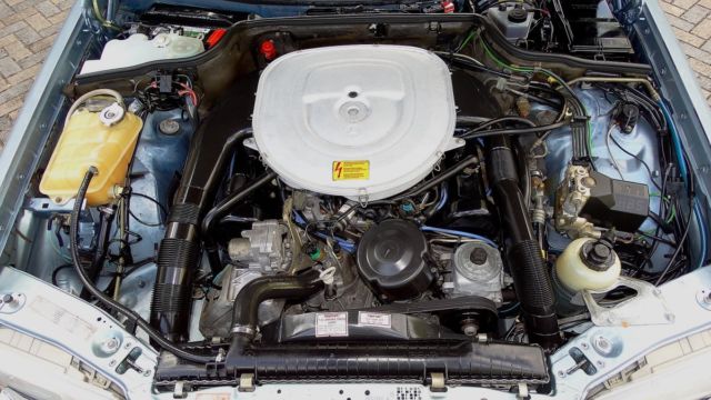 1986 Silver Blue Mercedes-Benz S-Class