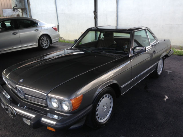 1989 Gray Mercedes-Benz SL-Class Convertible