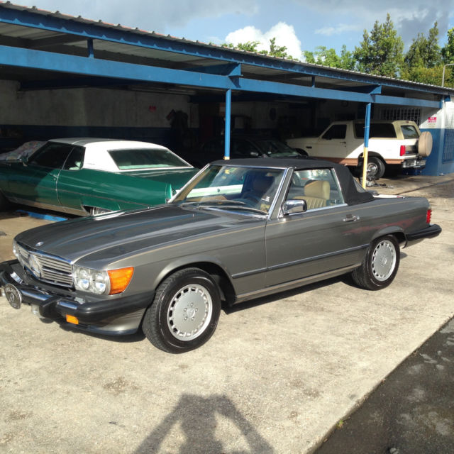 1989 Gray Mercedes-Benz SL-Class Convertible