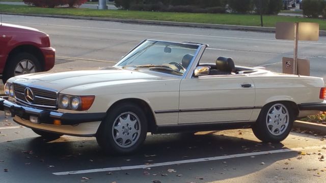 1988 Black Mercedes-Benz SL-Class Convertible