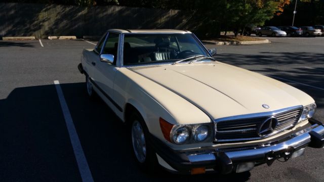 1988 Black Mercedes-Benz SL-Class Convertible