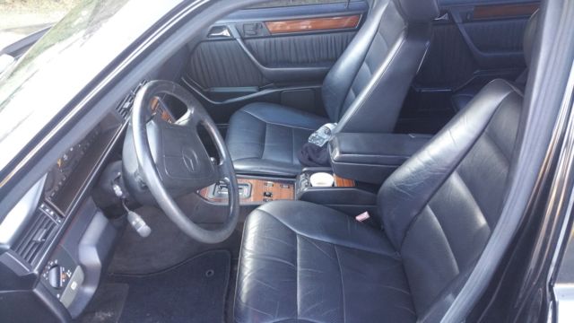 1994 White Mercedes-Benz E-Class Sedan