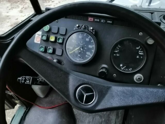 1985 Green Mercedes-Benz O 309 Extended Passenger Van