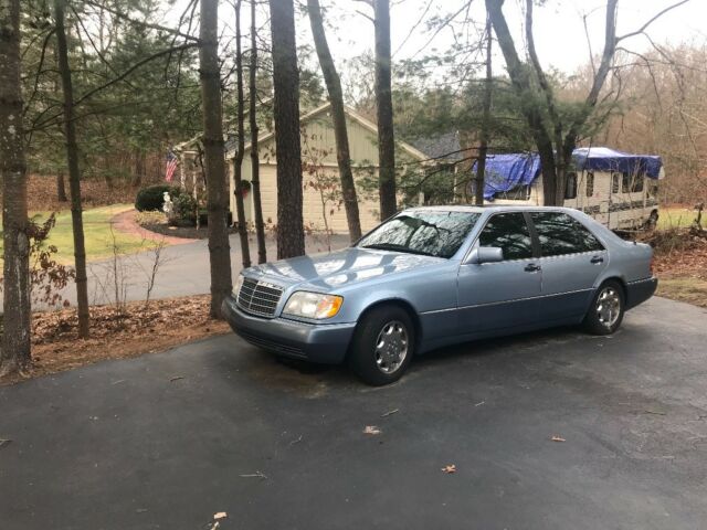 1995 White Mercedes-Benz S-Class Sedan