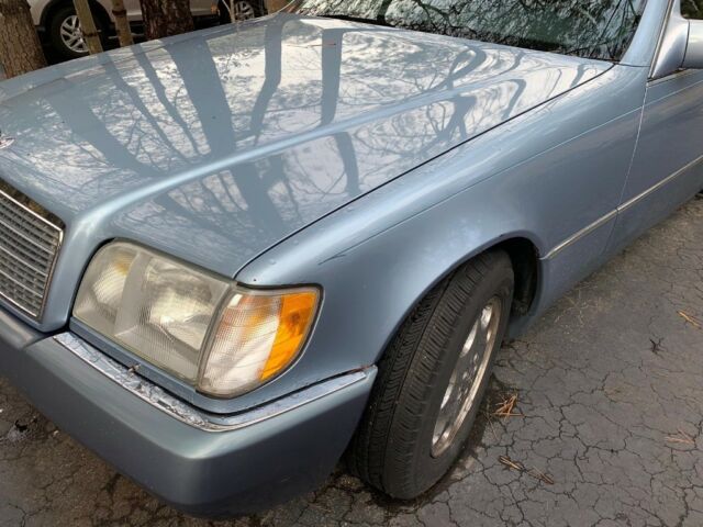 1995 White Mercedes-Benz S-Class Sedan