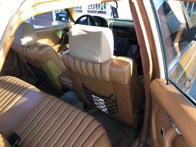 1980 Brown Mercedes-Benz 300-Series Sedan