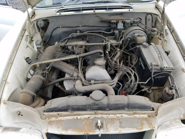 1966 White Mercedes-Benz S-Class Coupe