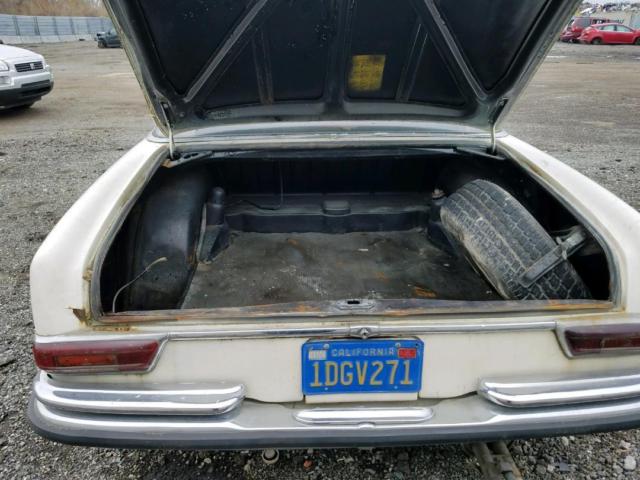 1966 White Mercedes-Benz S-Class Coupe