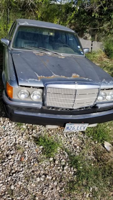 1979 Blue Mercedes-Benz 400-Series Sedan