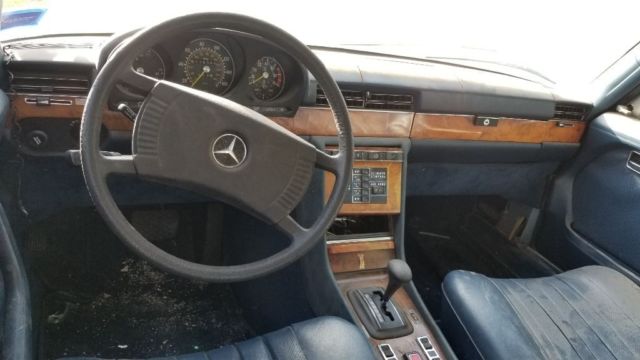 1979 Blue Mercedes-Benz 400-Series Sedan