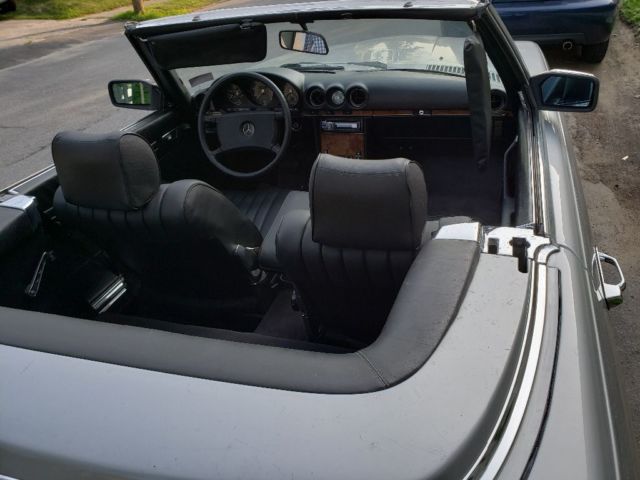 1985 Brown Mercedes-Benz SL-Class Convertible