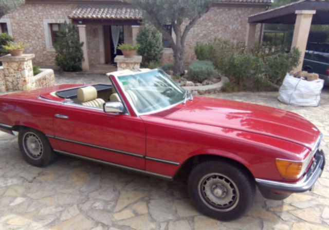 1985 Red Mercedes-Benz SL-Class Convertible