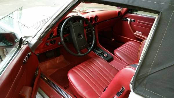 1977 Silver Mercedes-Benz SL-Class Convertible