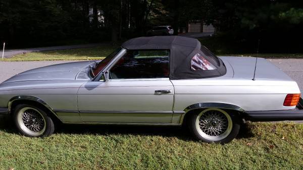 1977 Silver Mercedes-Benz SL-Class Convertible