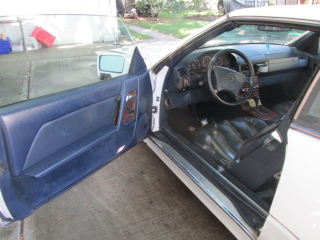 1991 White Mercedes-Benz SL-Class Convertible