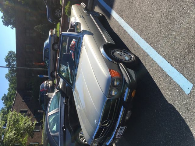 1986 Silver Mercedes-Benz SL-Class Convertible