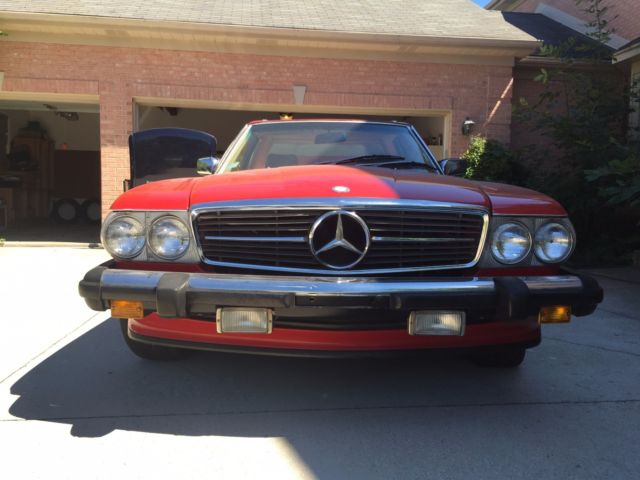 1986 Gold Mercedes-Benz SL-Class Convertible