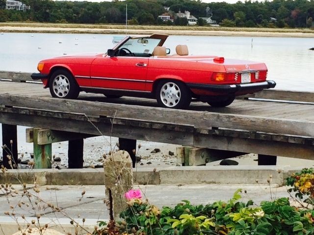 1987 Red Mercedes-Benz SL-Class Convertible