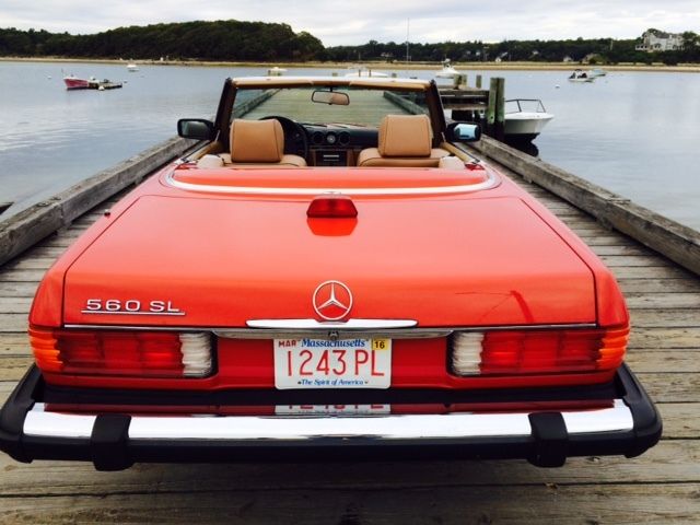 1987 Red Mercedes-Benz SL-Class Convertible
