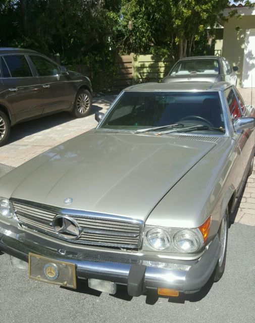 1988 Tan Mercedes-Benz SL-Class Convertible