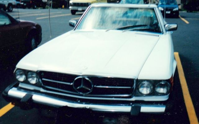 1982 White Mercedes-Benz SL-Class Convertible