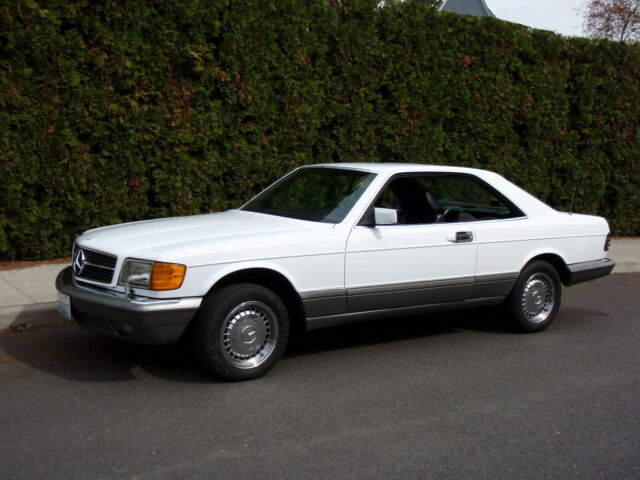 1987 White Mercedes-Benz S-Class Coupe