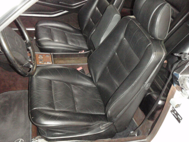 1987 White Mercedes-Benz S-Class Coupe