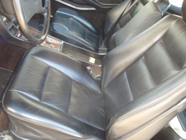 1987 White Mercedes-Benz S-Class Coupe