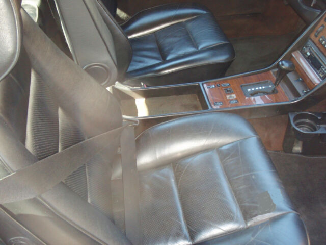 1987 White Mercedes-Benz S-Class Coupe