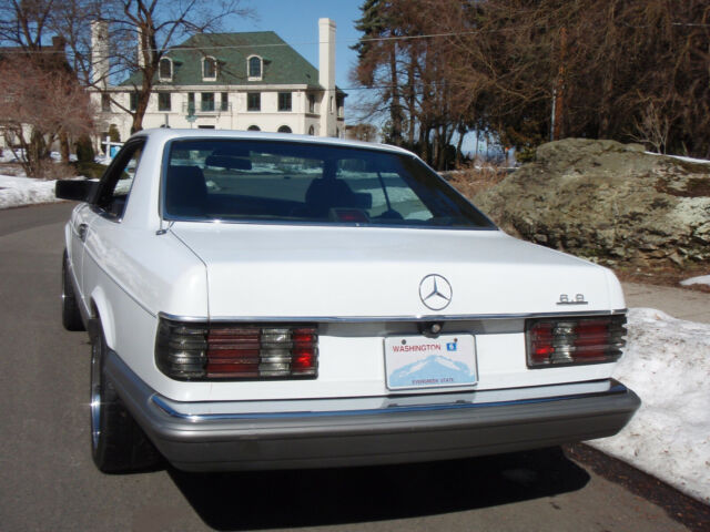 1987 White Mercedes-Benz S-Class Coupe