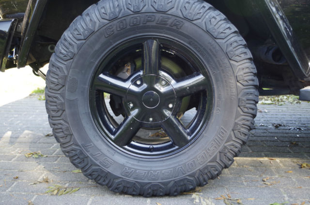 1982 Black Mercedes-Benz G-Class SUV