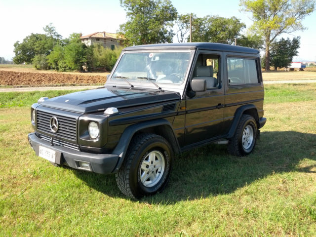 1990 Black Mercedes-Benz G-Class