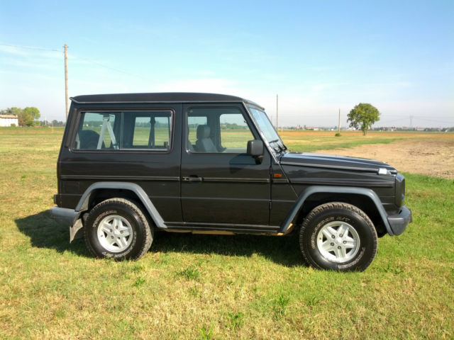 1990 Black Mercedes-Benz G-Class