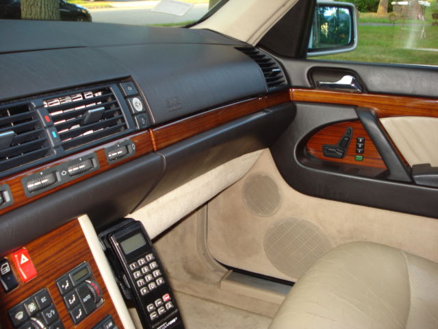 1993 Champagne Mercedes-Benz S-Class 4 Door