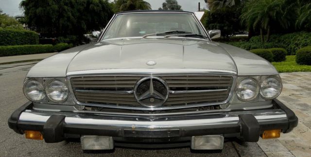 1985 Silver Mercedes-Benz SL-Class Convertible