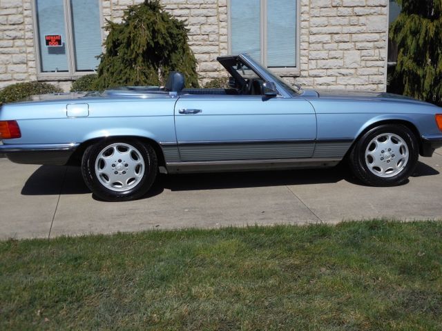 1991 Blue Mercedes-Benz SL-Class Convertible