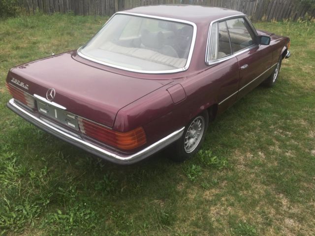 1977 Red Mercedes-Benz SL-Class Coupe