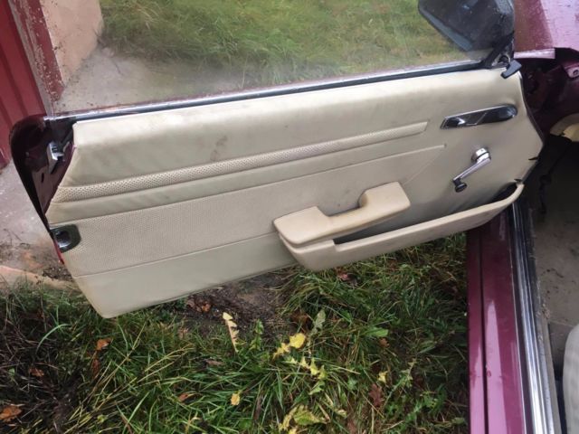 1977 Red Mercedes-Benz SL-Class Coupe