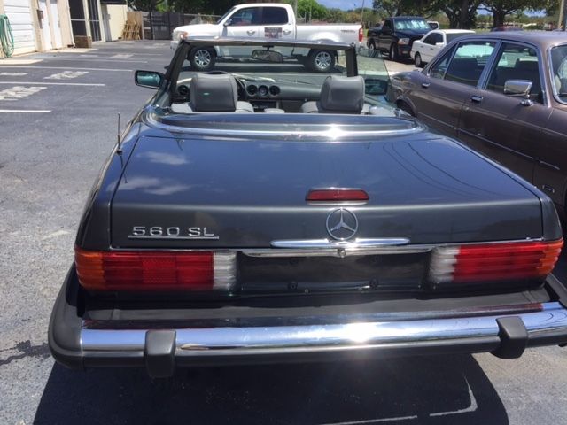 1988 Gray Mercedes-Benz 500-Series Convertible
