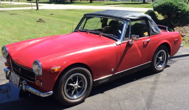 1978 Red MG MGB Convertible